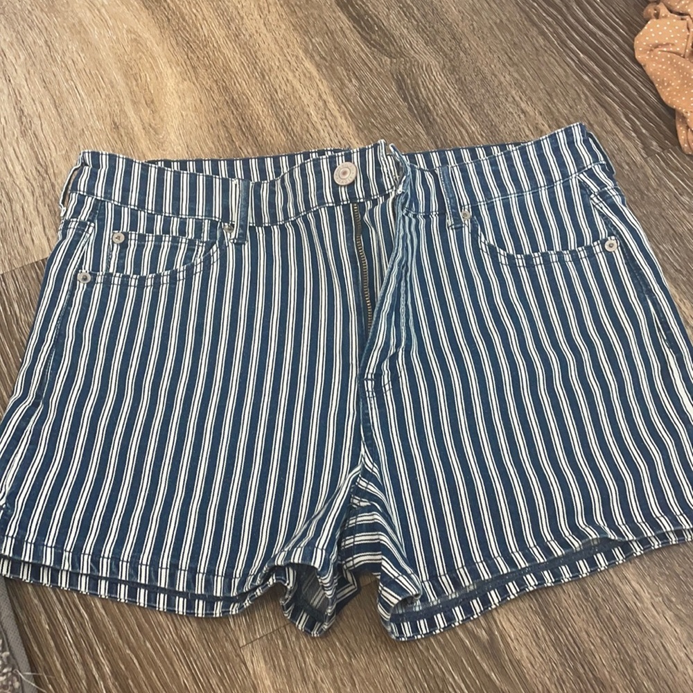 American Eagle striped shorts size 14